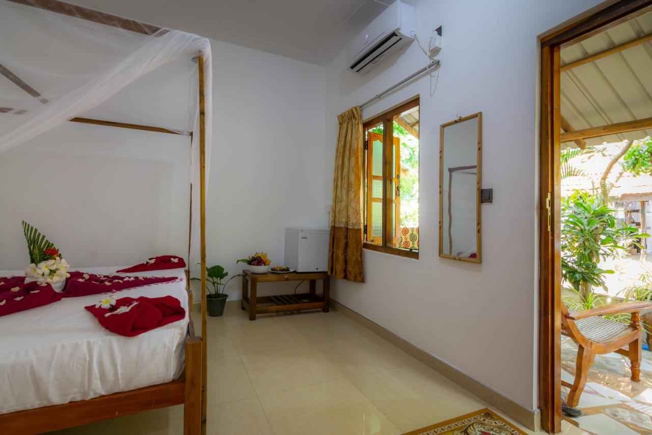 Comfort Beach Hotel Arugam Kudah Eksteriør bilde