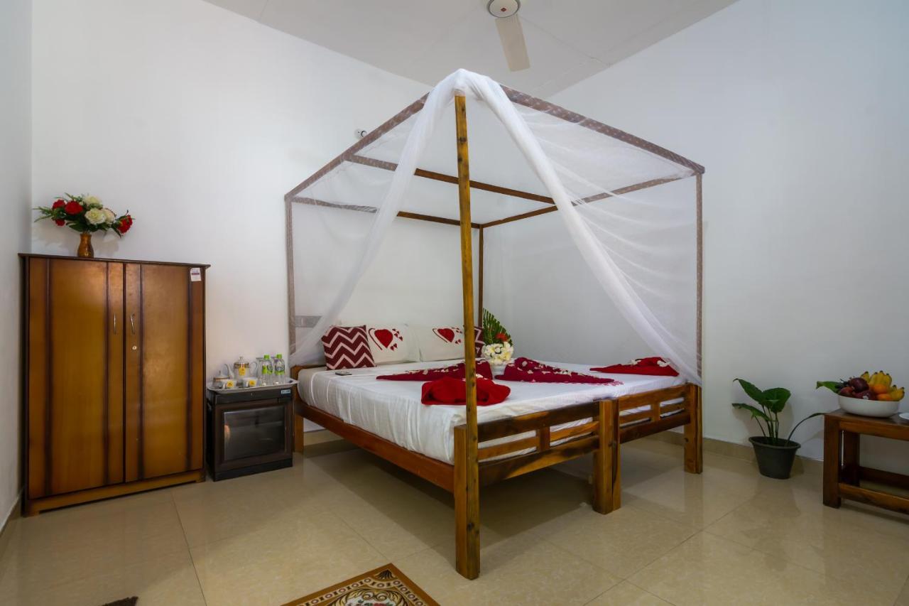 Comfort Beach Hotel Arugam Kudah Eksteriør bilde