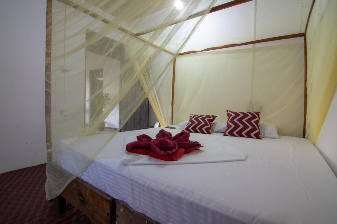 Comfort Beach Hotel Arugam Kudah Eksteriør bilde