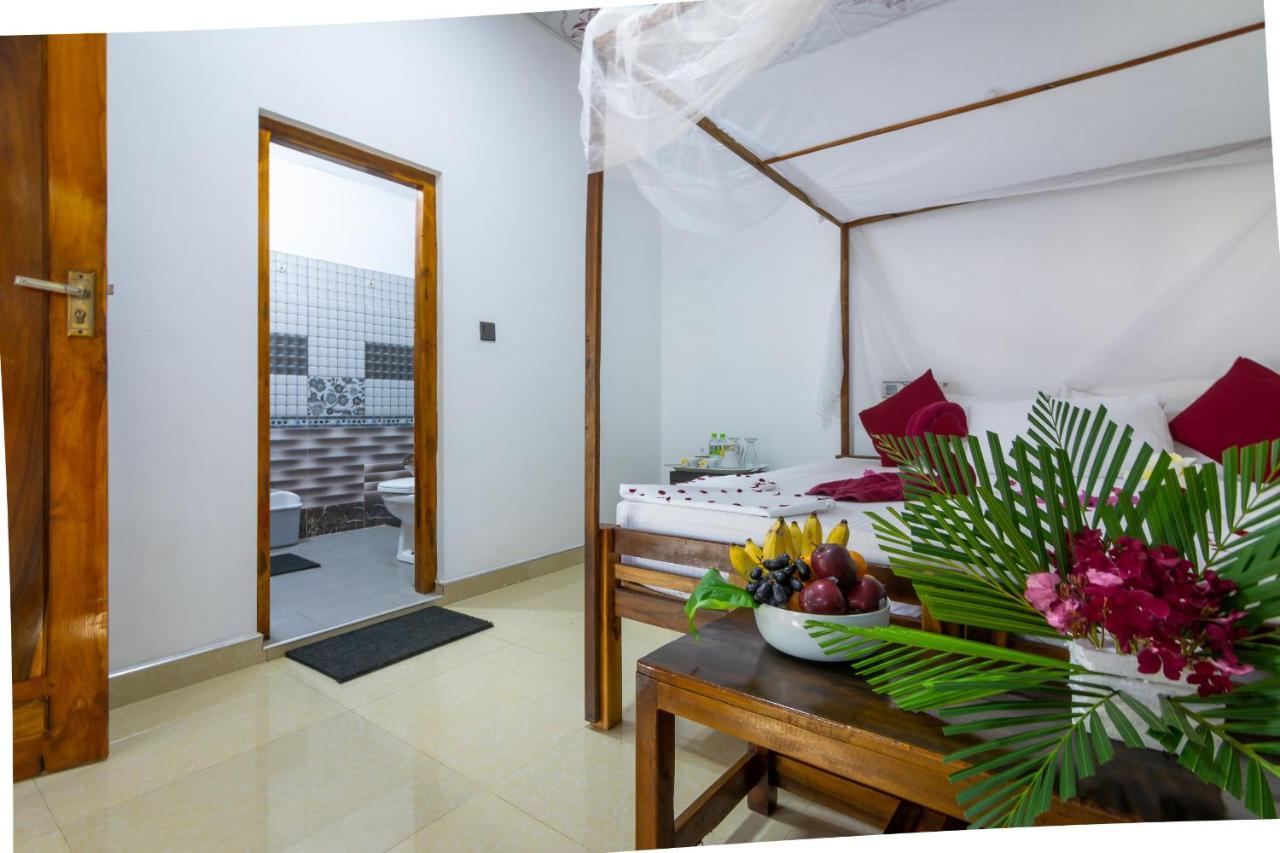 Comfort Beach Hotel Arugam Kudah Eksteriør bilde